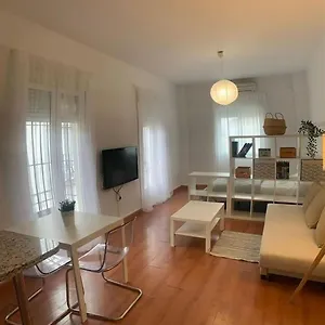 Luminoso En Totalmente Climatizado Apartamento